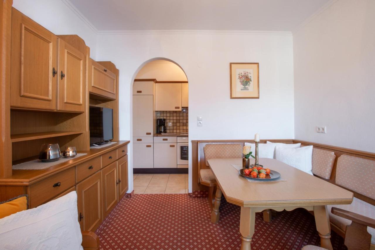 Gaestehaus Hoellwarth *